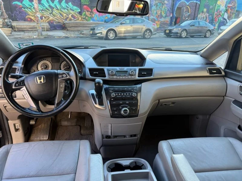 2013 Honda Odyssey - Image 10 of 12