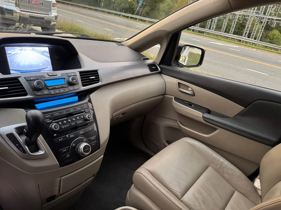 2013 Honda Odyssey - Image 2 of 13