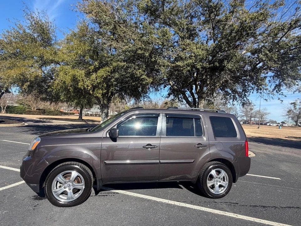 2013 Honda Pilot 2nd Gen - Image 2 of 21