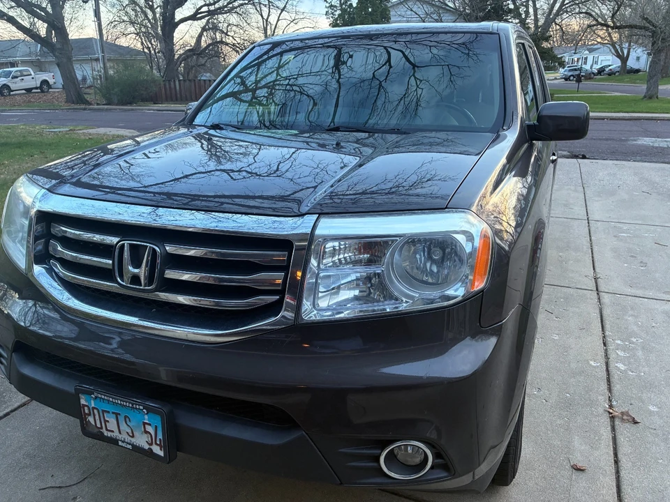 2013 Honda Pilot 2nd Gen - Image 2 of 10