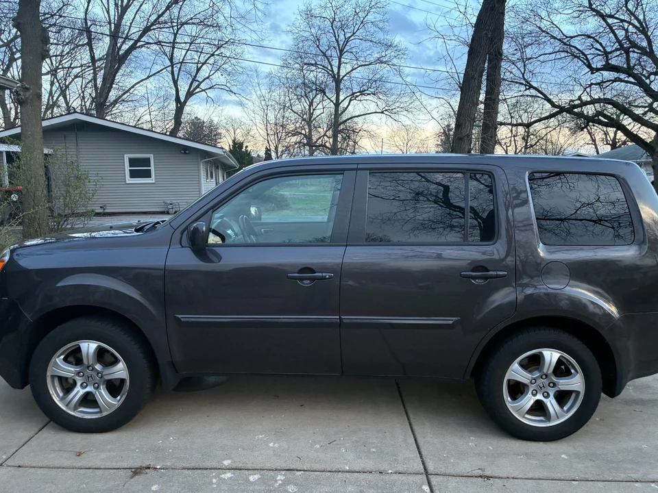 2013 Honda Pilot 2nd Gen - Image 3 of 10