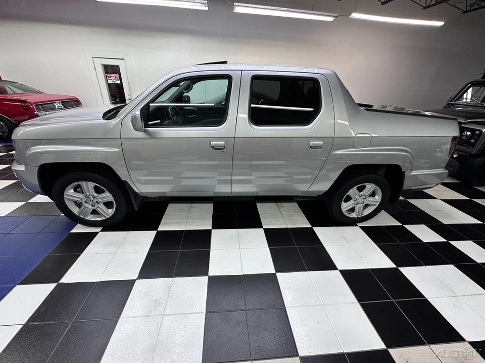 2013 Honda Ridgeline 1st Gen - Image 14 of 21