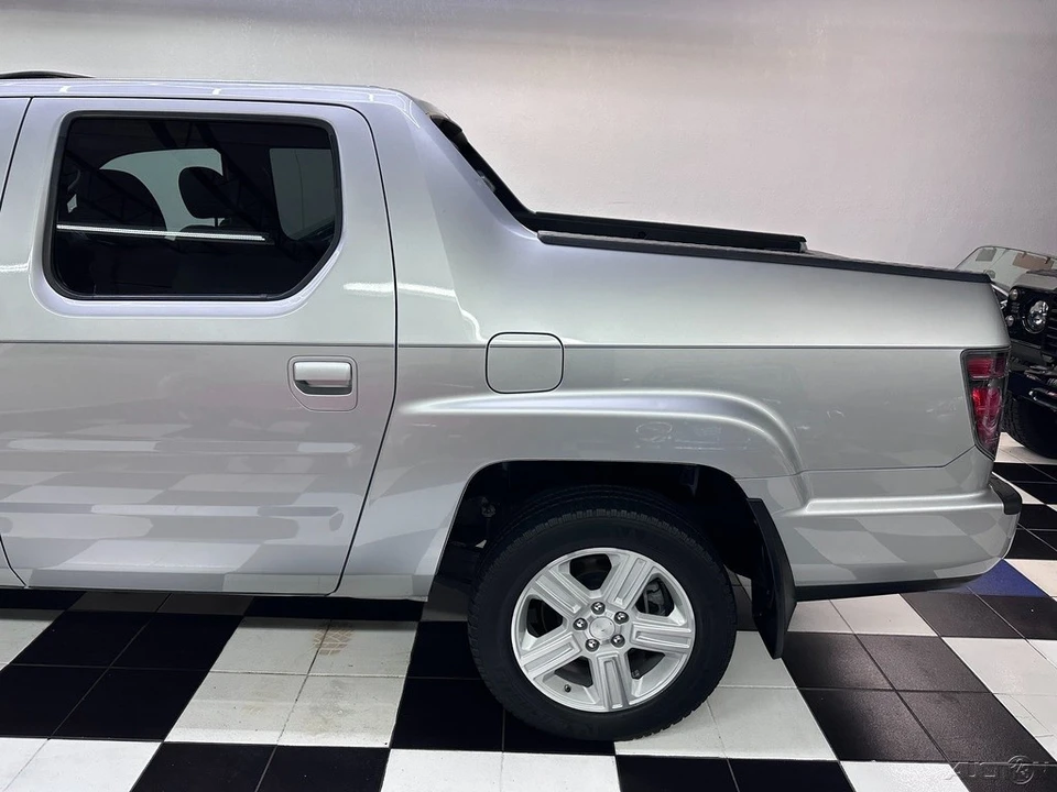 2013 Honda Ridgeline 1st Gen - Image 16 of 21