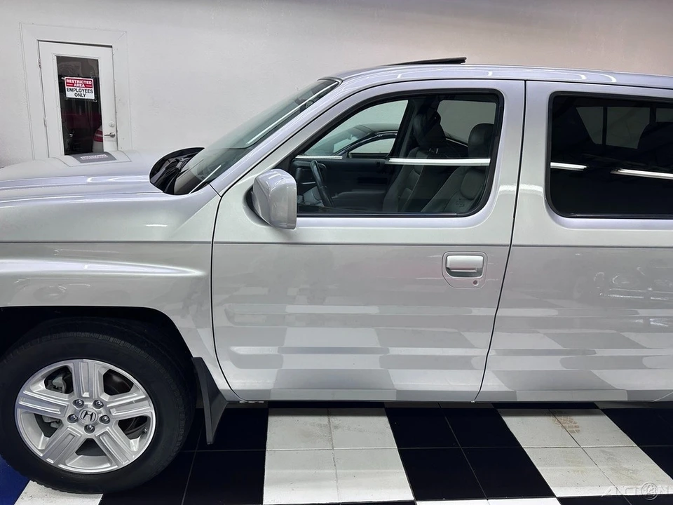 2013 Honda Ridgeline 1st Gen - Image 12 of 21