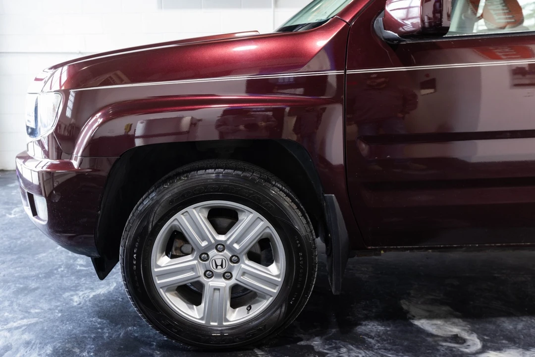 2013 Honda Ridgeline 1st Gen - Image 4 of 12