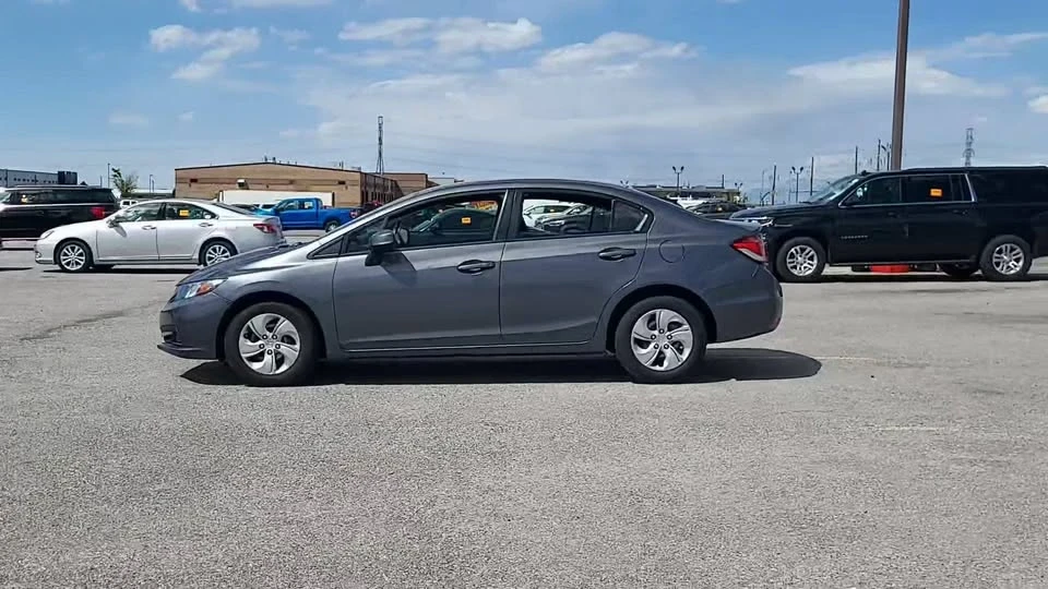 2013 Honda Civic 9th Gen - Image 3 of 5