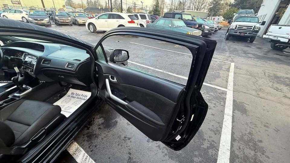 2013 Honda Civic 9th Gen - Image 18 of 20