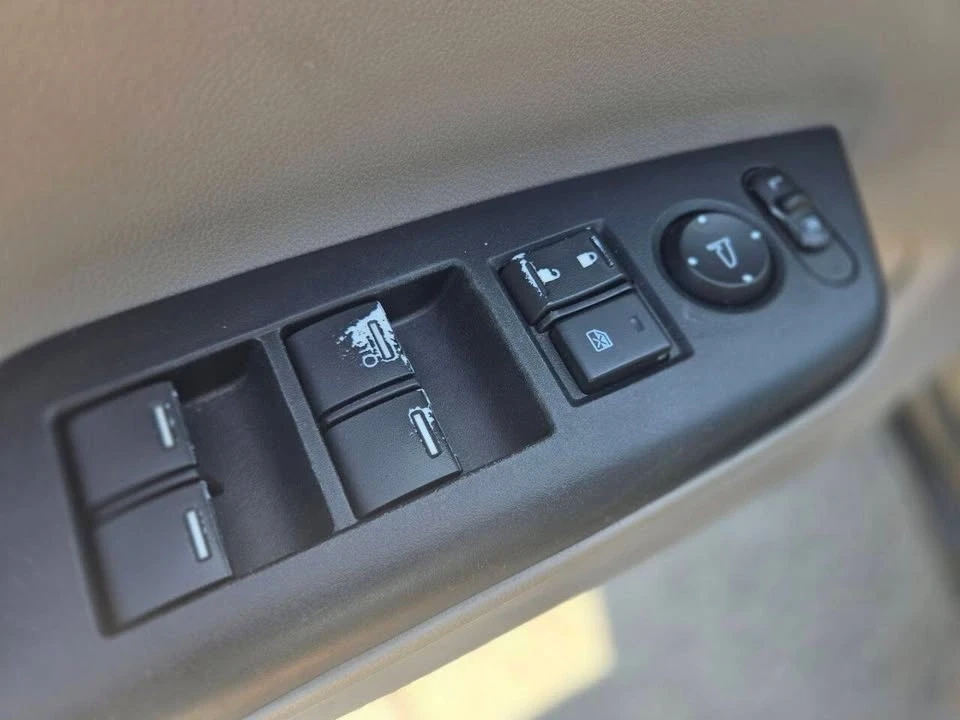 2013 Honda Civic 9th Gen - Image 17 of 20
