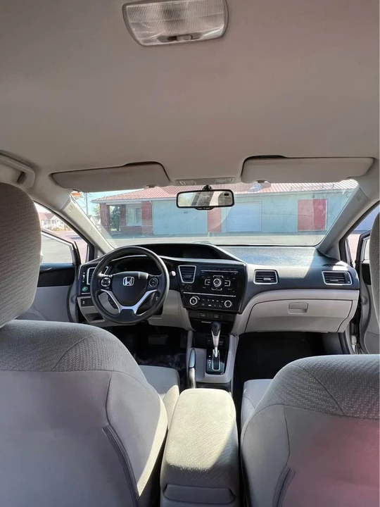 2013 Honda Civic 9th Gen - Image 4 of 12