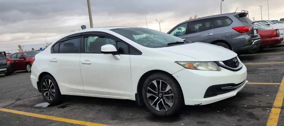 2013 Honda Civic 9th Gen - Image 2 of 4