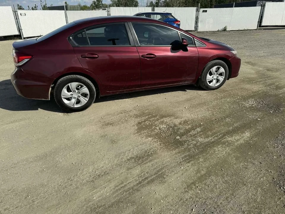 2013 Honda Civic 9th Gen - Image 4 of 12