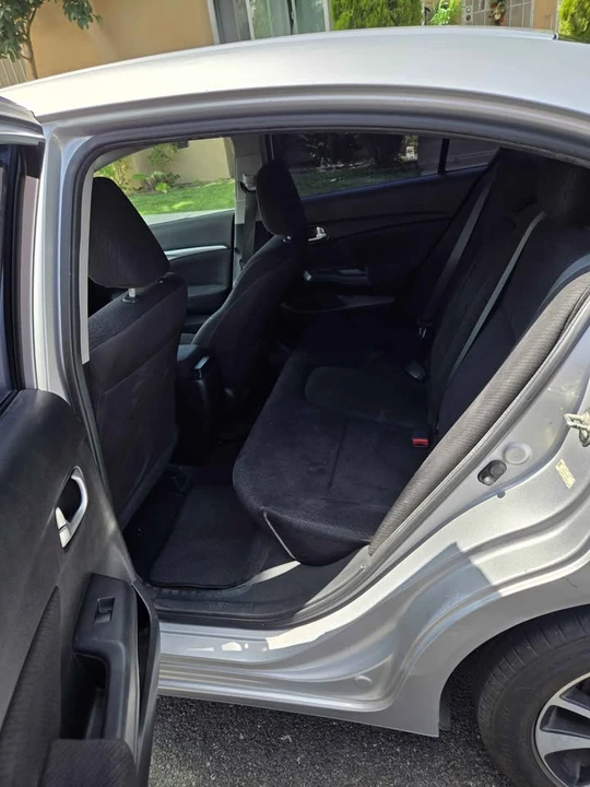 2013 Honda Civic 9th Gen - Image 7 of 17