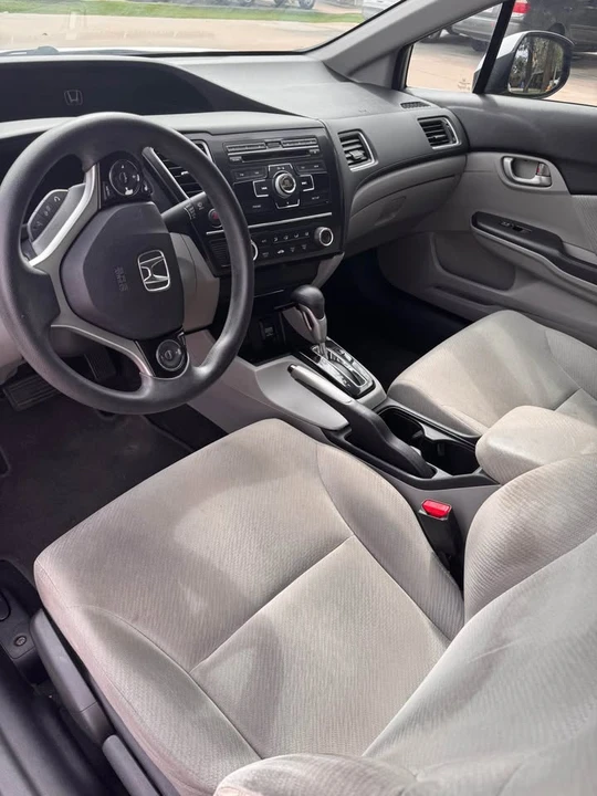 2013 Honda Civic 9th Gen - Image 5 of 16