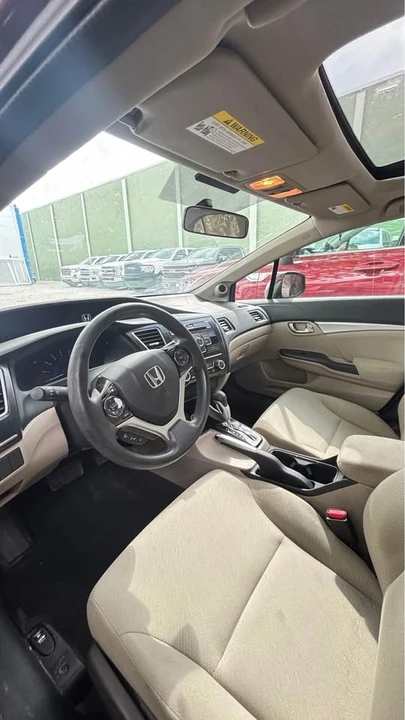 2013 Honda Civic 9th Gen - Image 3 of 7