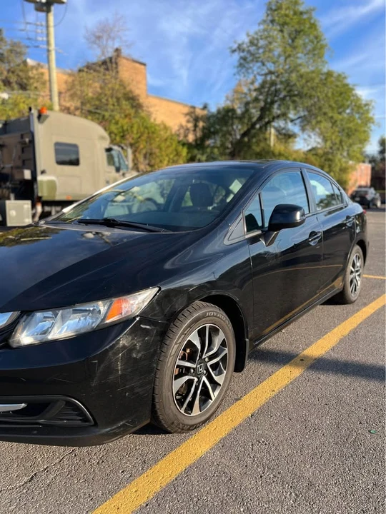 2013 Honda Civic 9th Gen - Image 2 of 15