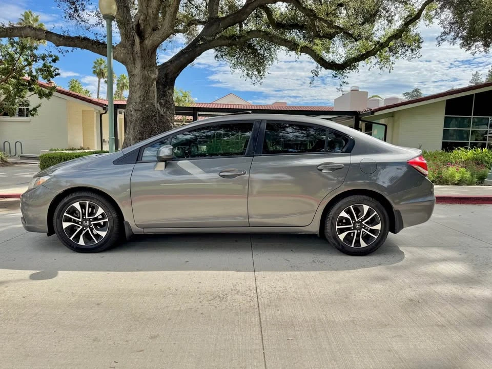 2013 Honda Civic 9th Gen - Image 5 of 14