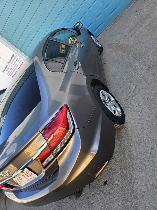 2013 Honda Civic 9th Gen - Image 6 of 10