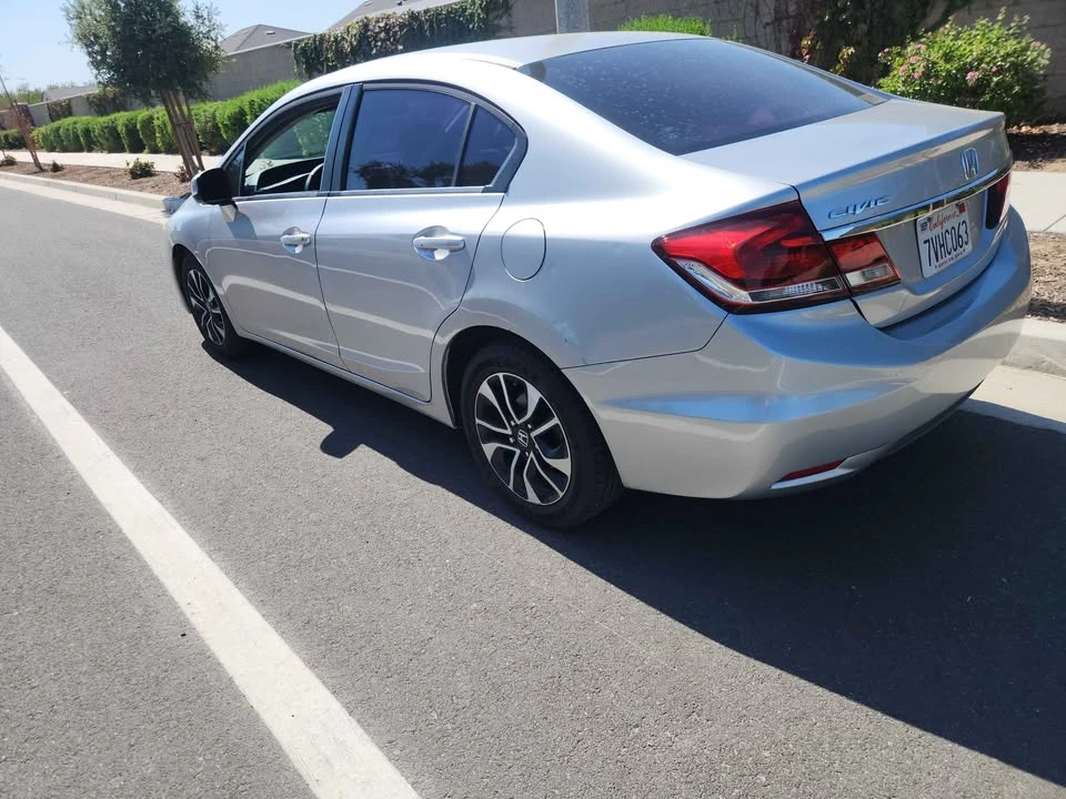 2013 Honda Civic 9th Gen - Image 6 of 9