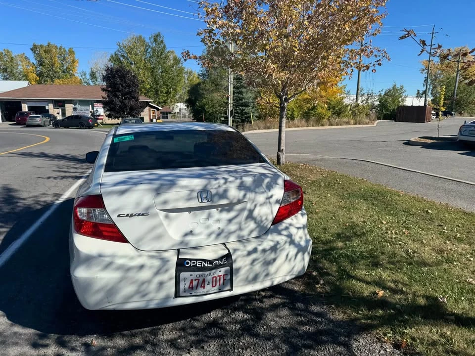 2013 Honda Civic 9th Gen - Image 2 of 5