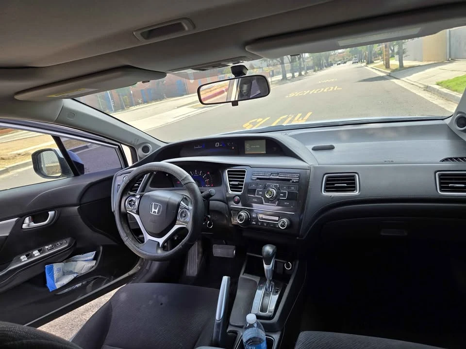 2013 Honda Civic 9th Gen - Image 9 of 17