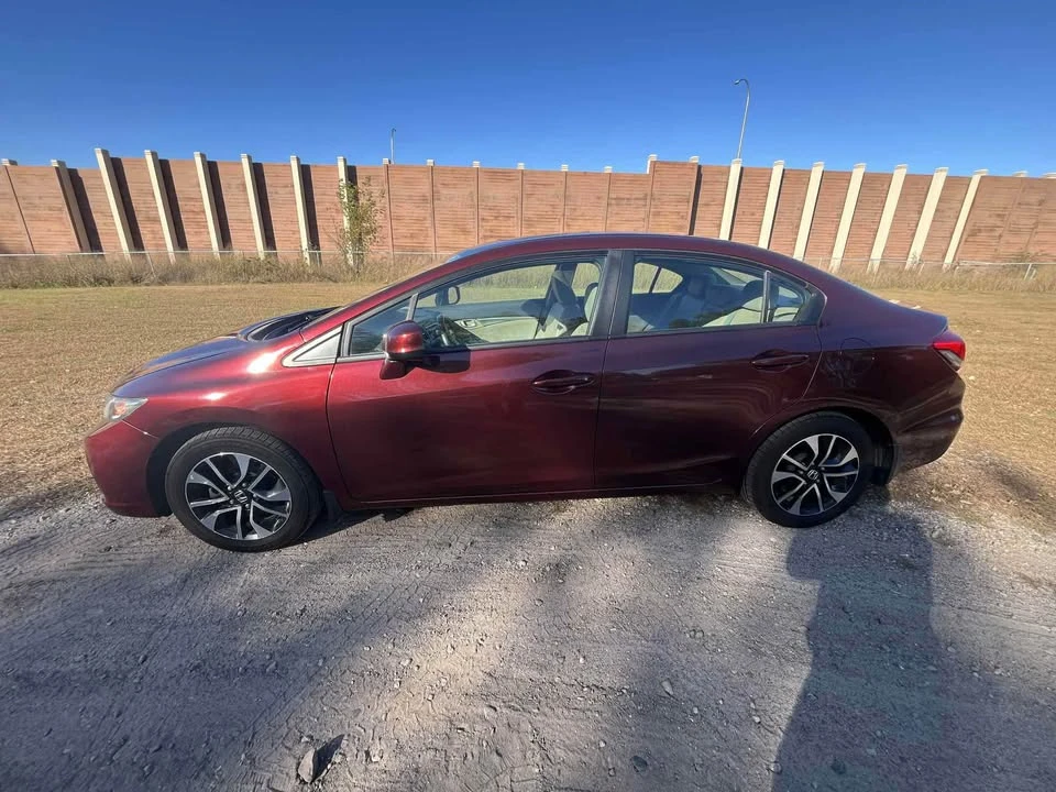 2013 Honda Civic 9th Gen - Image 6 of 12