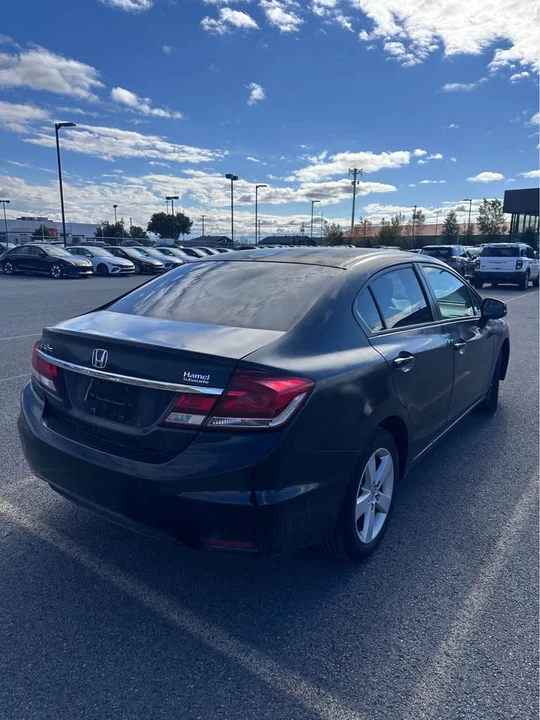 2013 Honda Civic 9th Gen - Image 2 of 6