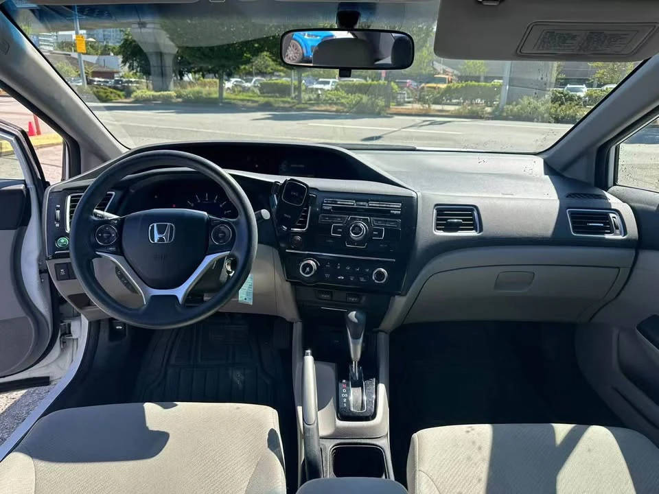 2013 Honda Civic 9th Gen - Image 9 of 17