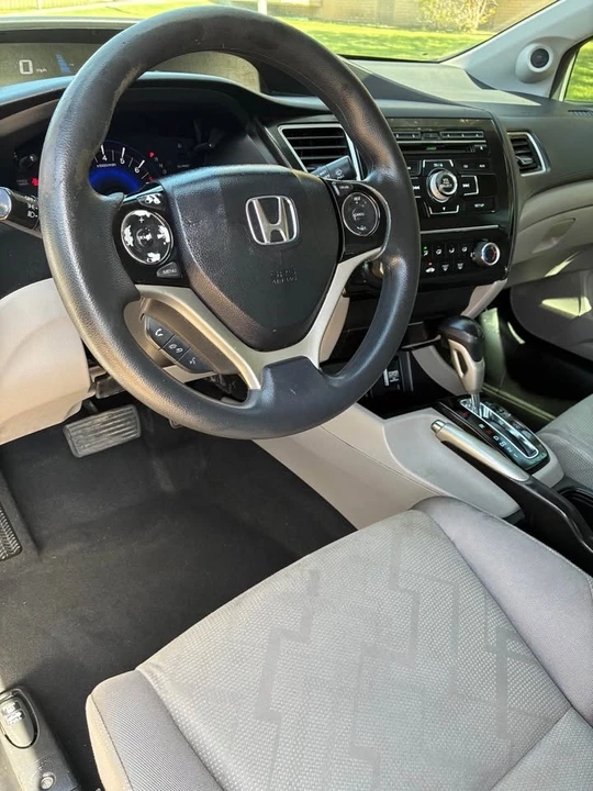 2013 Honda Civic 9th Gen - Image 8 of 12