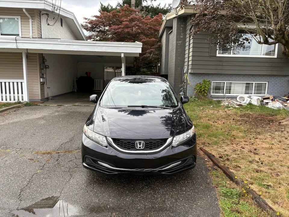 2013 Honda Civic 9th Gen - Image 3 of 7