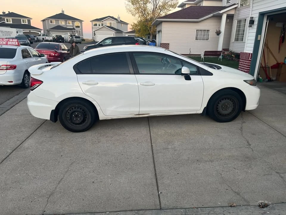 2013 Honda Civic 9th Gen - Image 10 of 13
