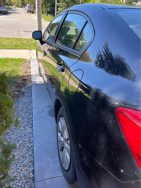 2013 Honda Civic 9th Gen - Image 2 of 11