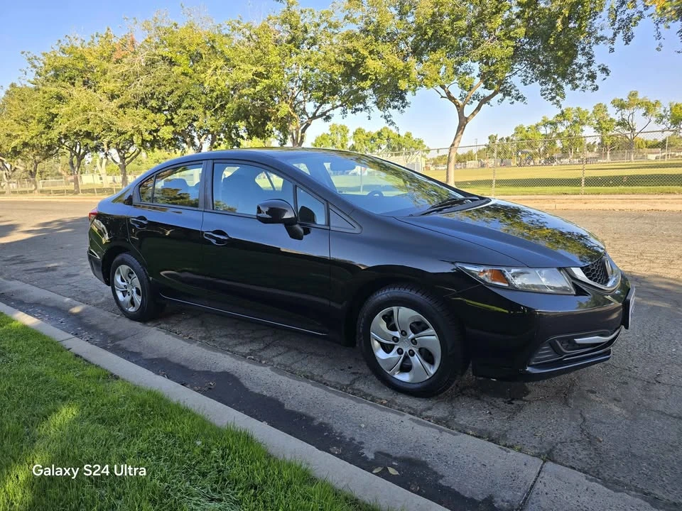 2013 Honda Civic 9th Gen - Image 2 of 9