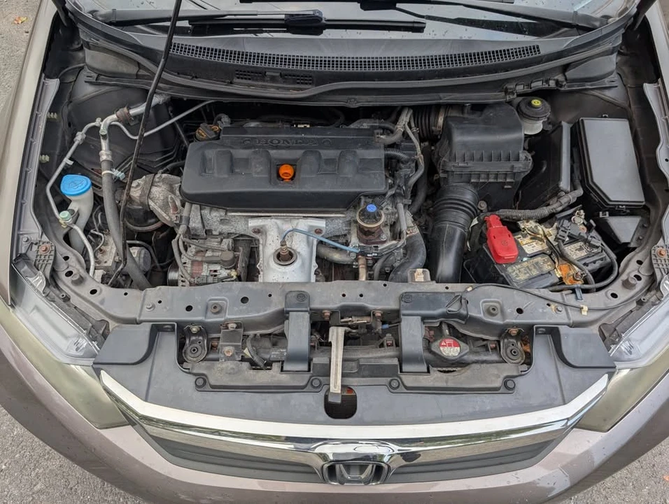 2013 Honda Civic 9th Gen - Image 5 of 10
