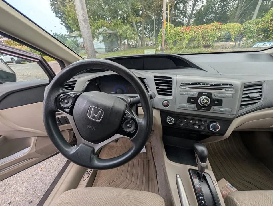 2013 Honda Civic 9th Gen - Image 7 of 10