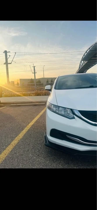 2013 Honda Civic 9th Gen - Image 2 of 4