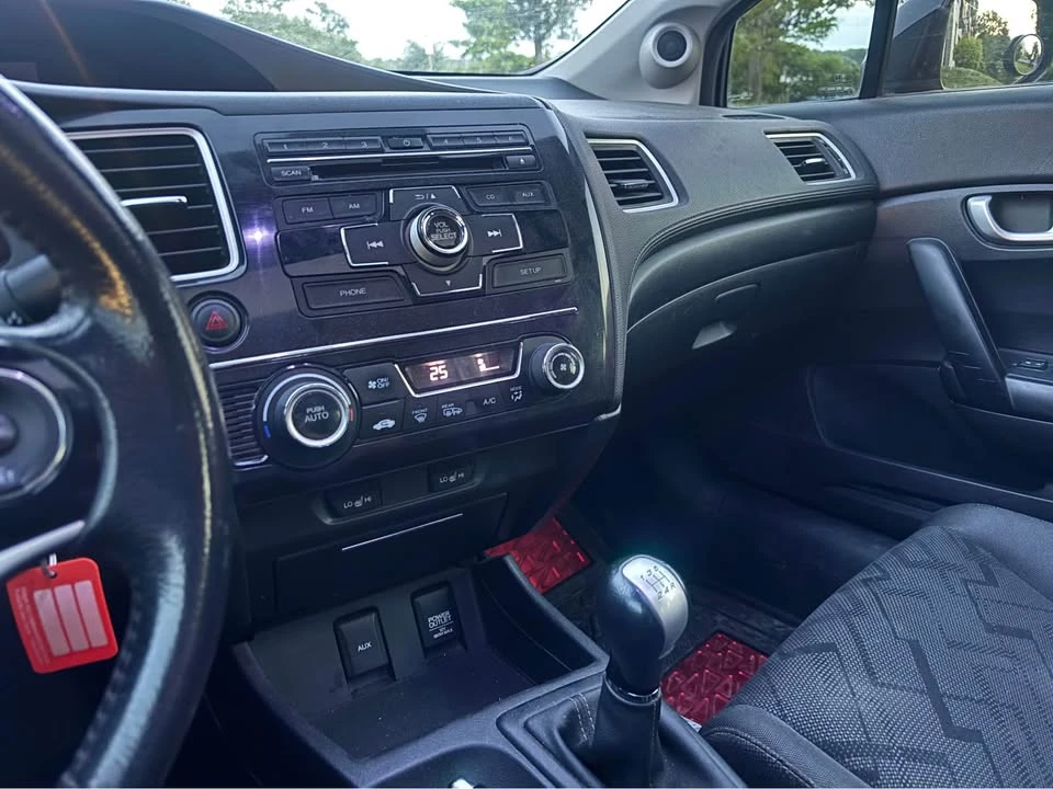 2013 Honda Civic 9th Gen - Image 10 of 17