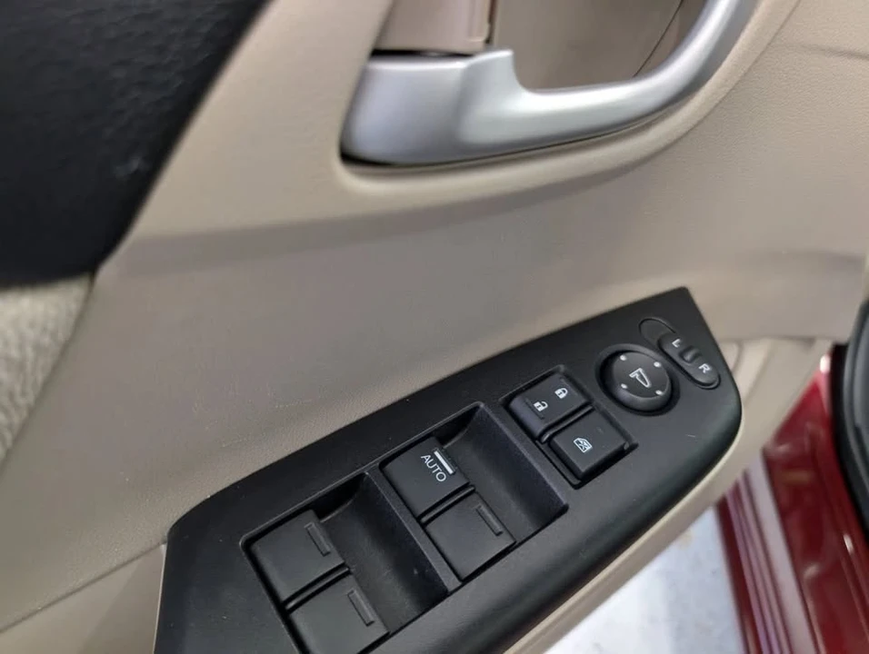 2013 Honda Civic 9th Gen - Image 12 of 20