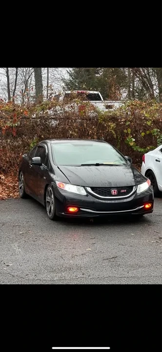 2013 Honda Civic 9th Gen - Image 2 of 3
