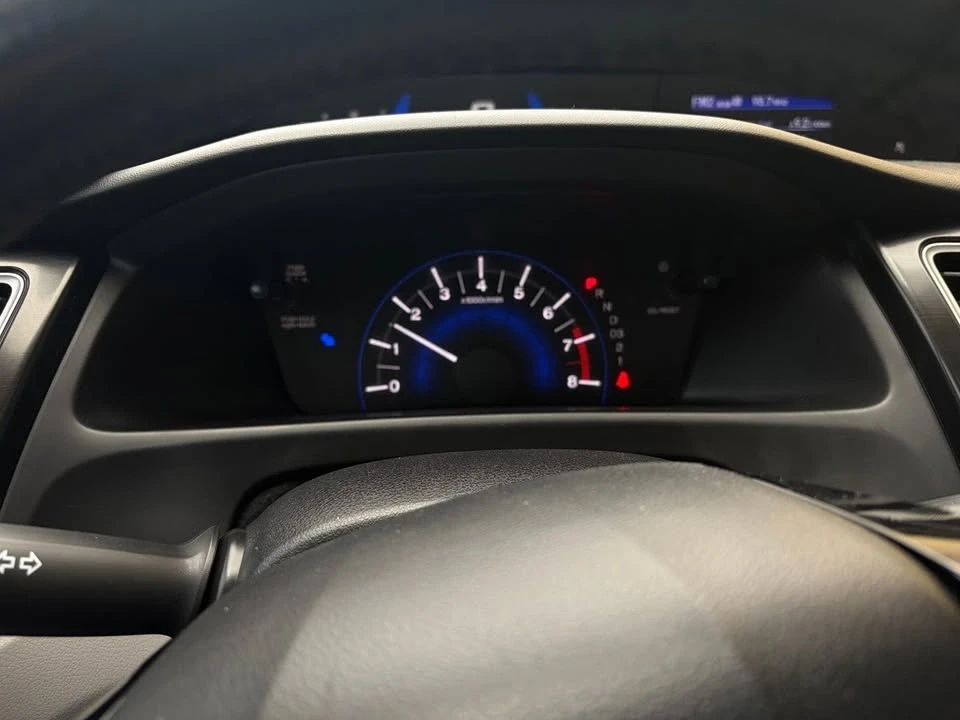 2013 Honda Civic 9th Gen - Image 9 of 17