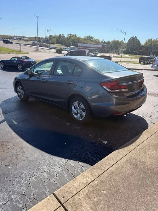 2013 Honda Civic 9th Gen - Image 2 of 11