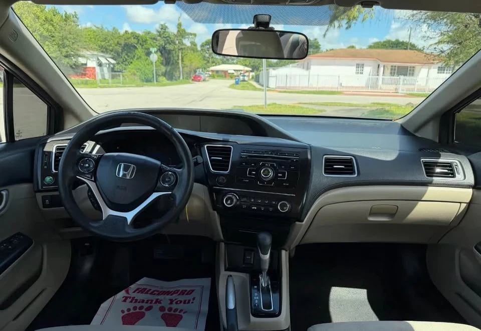 2013 Honda Civic 9th Gen - Image 2 of 8