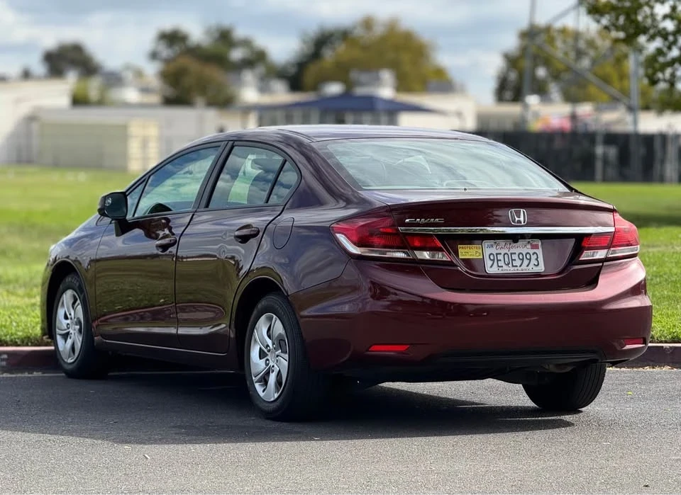 2013 Honda Civic 9th Gen - Image 6 of 16