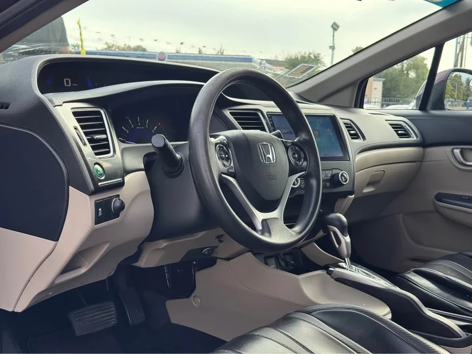 2013 Honda Civic 9th Gen - Image 9 of 16