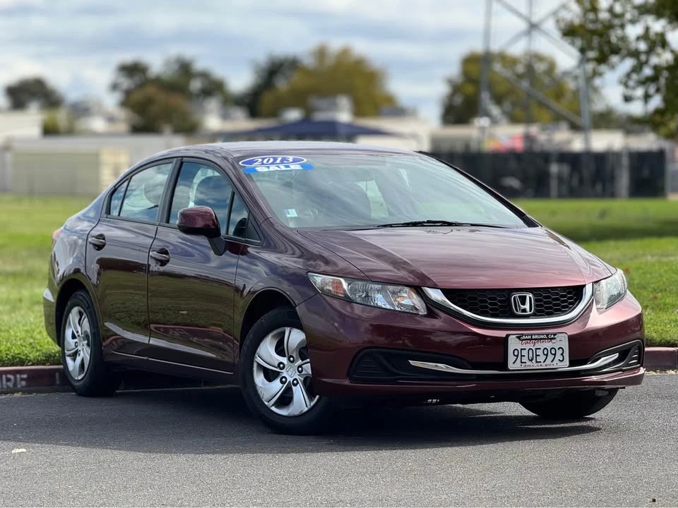 2013 Honda Civic 9th Gen - Image 4 of 16
