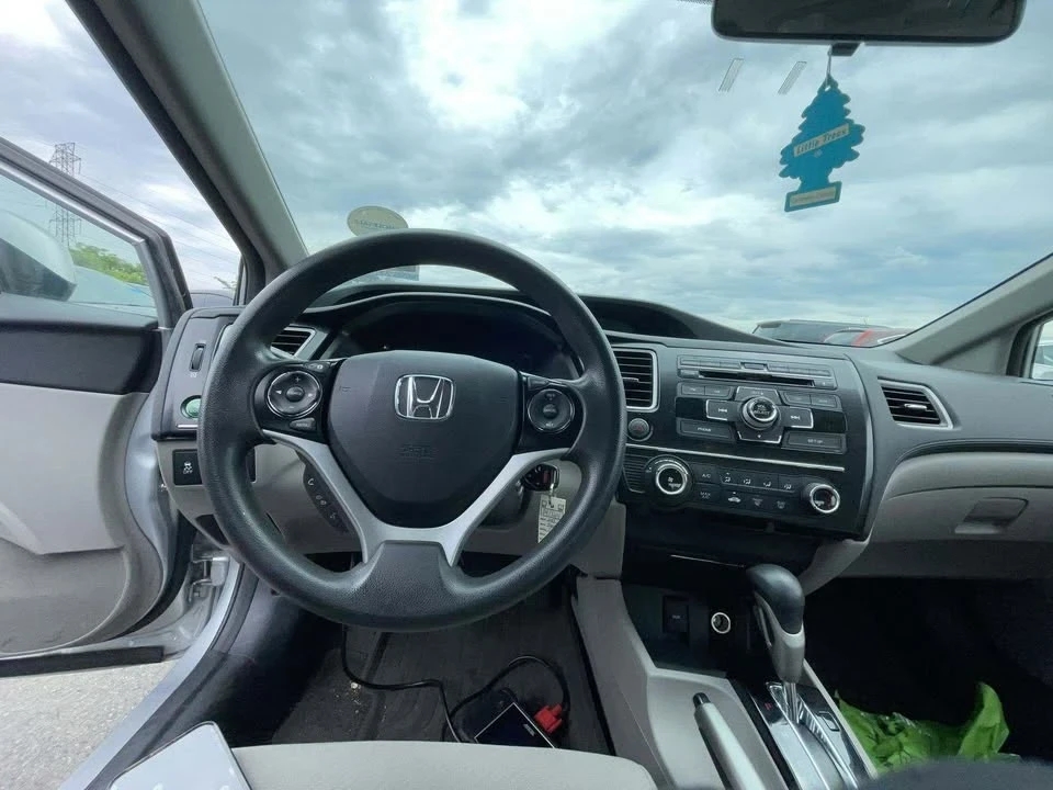 2013 Honda Civic 9th Gen - Image 4 of 6