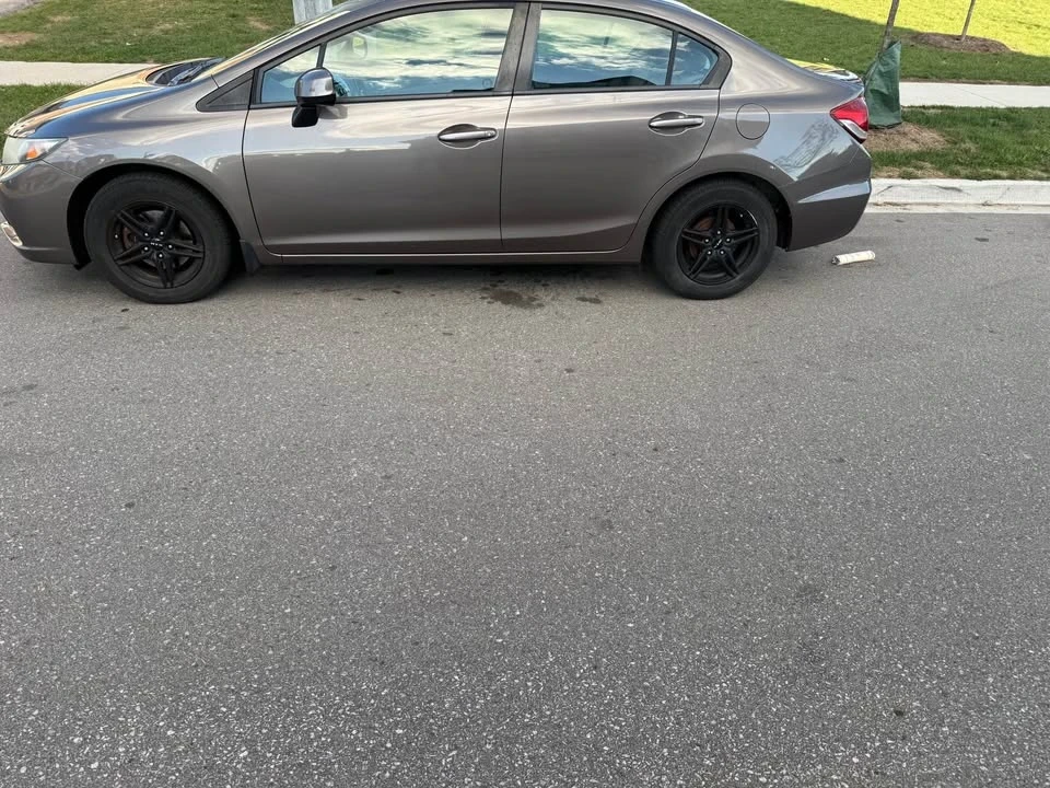2013 Honda Civic 9th Gen - Image 2 of 5