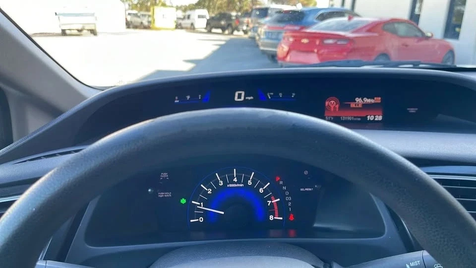 2013 Honda Civic 9th Gen - Image 10 of 19