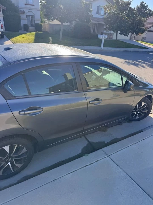 2013 Honda Civic 9th Gen - Image 3 of 11