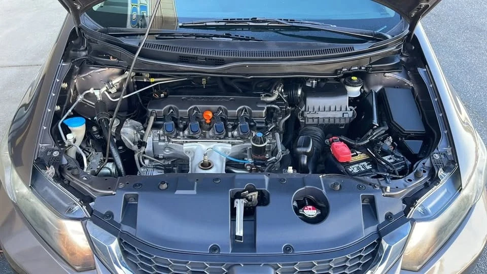2013 Honda Civic 9th Gen - Image 6 of 19