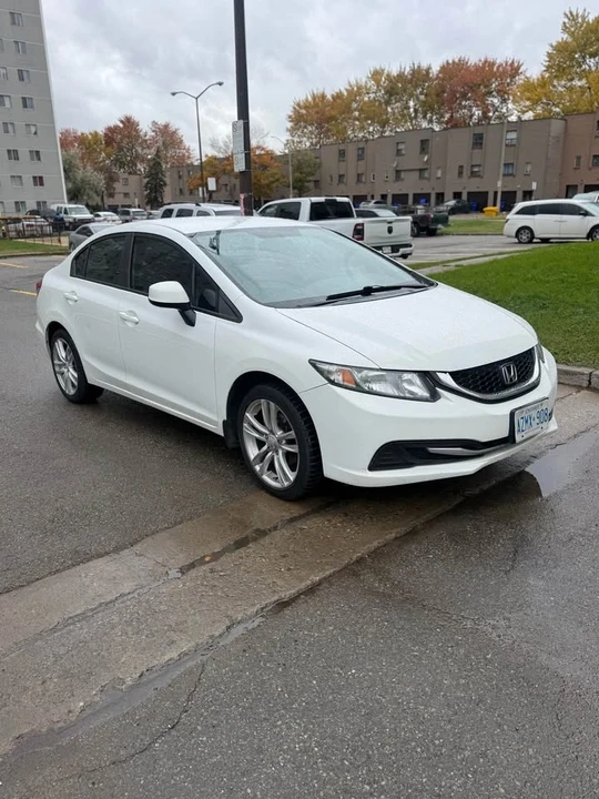 2013 Honda Civic 9th Gen - Image 2 of 6